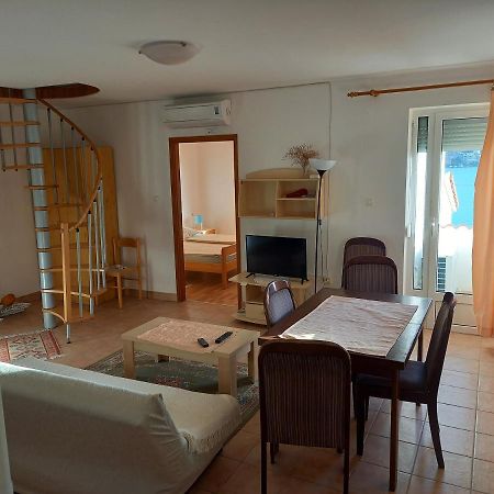 Apartman Supetarska Draga Daire Dış mekan fotoğraf