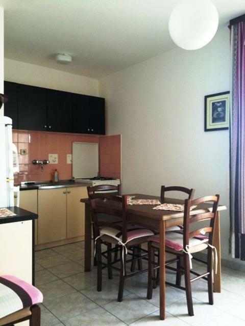 Apartman Supetarska Draga Daire Dış mekan fotoğraf